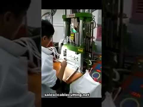 Verticale spuitgietmachine WPM-701-1.5T: Precisie voor kunststofonderdelen