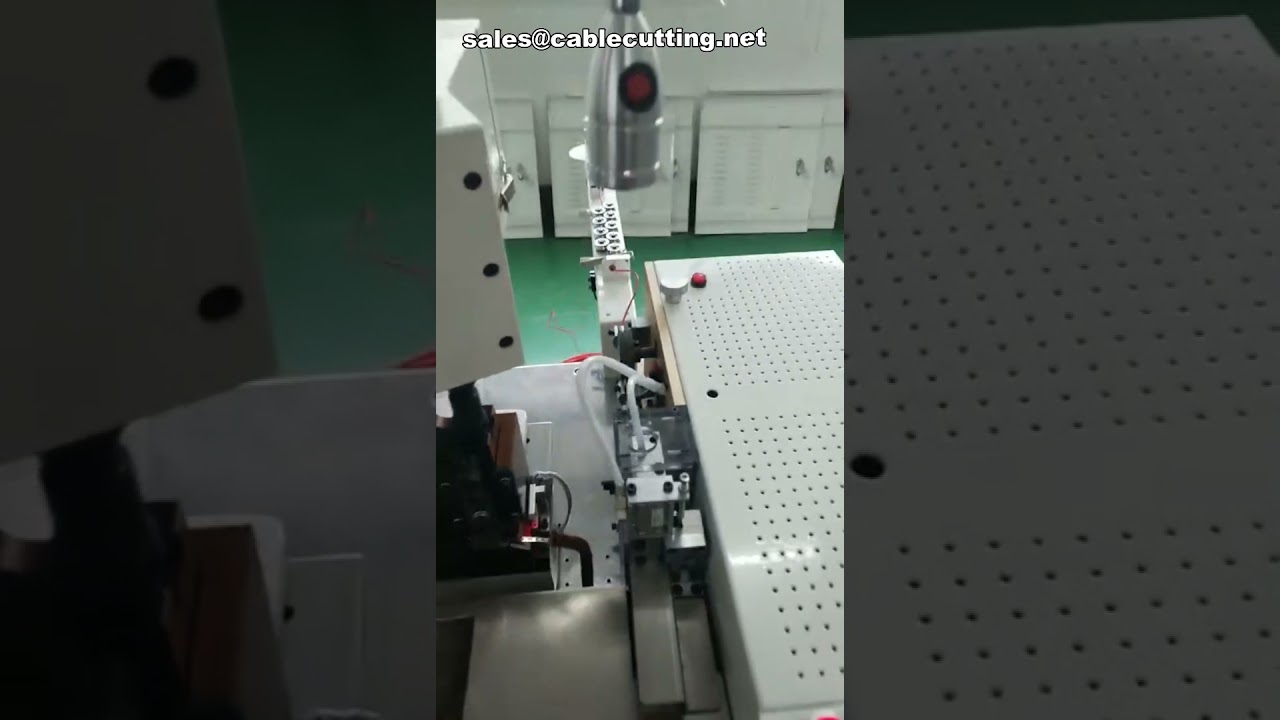 Micro USB-datakabel met LED-licht: assemblage met terminalkrimpmachine