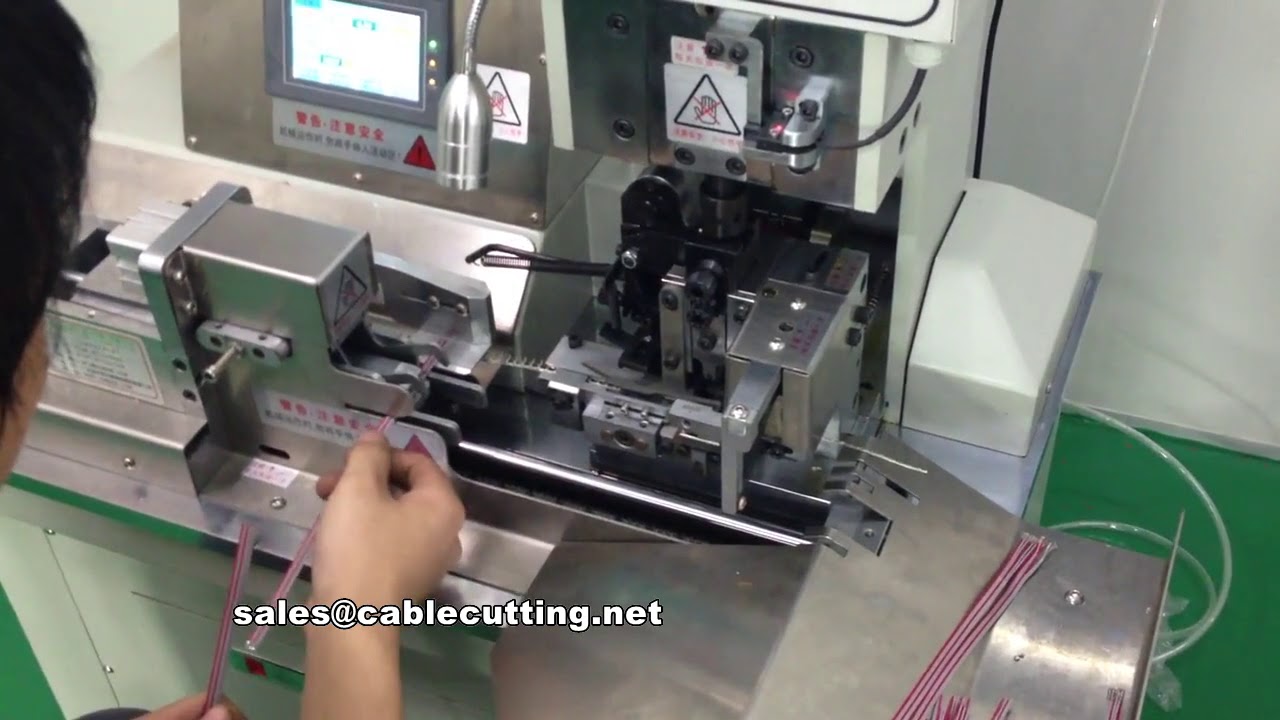 Efficiënte lintkabel split- en terminalcrimpmachine voor kabelassemblage